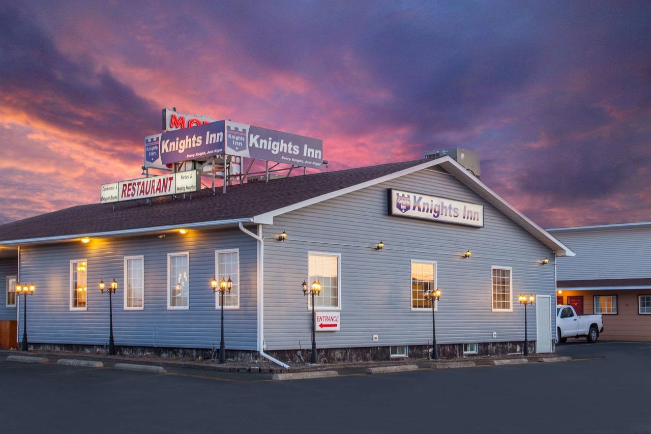 Knights Inn Вудсток Экстерьер фото