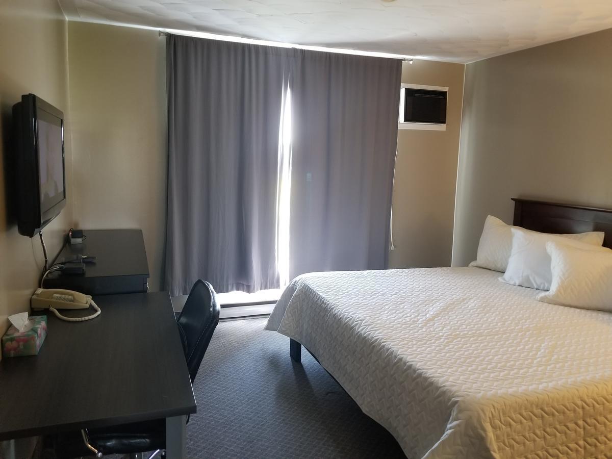 Knights Inn Вудсток Экстерьер фото