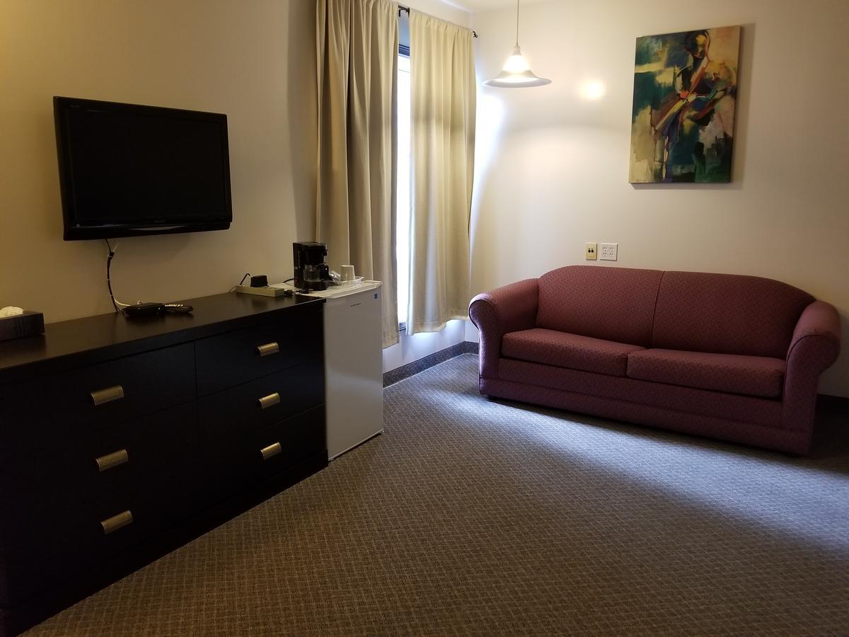 Knights Inn Вудсток Экстерьер фото