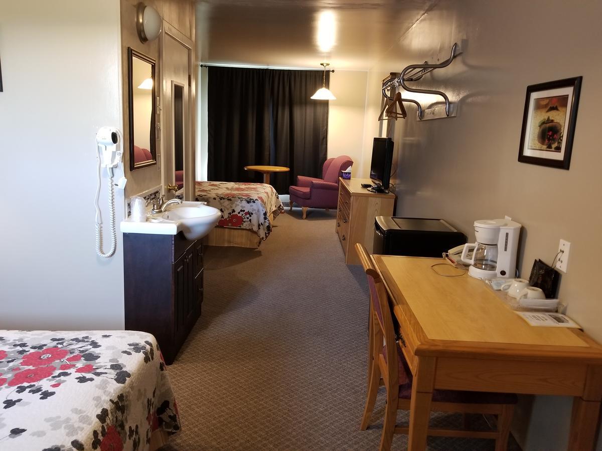 Knights Inn Вудсток Экстерьер фото