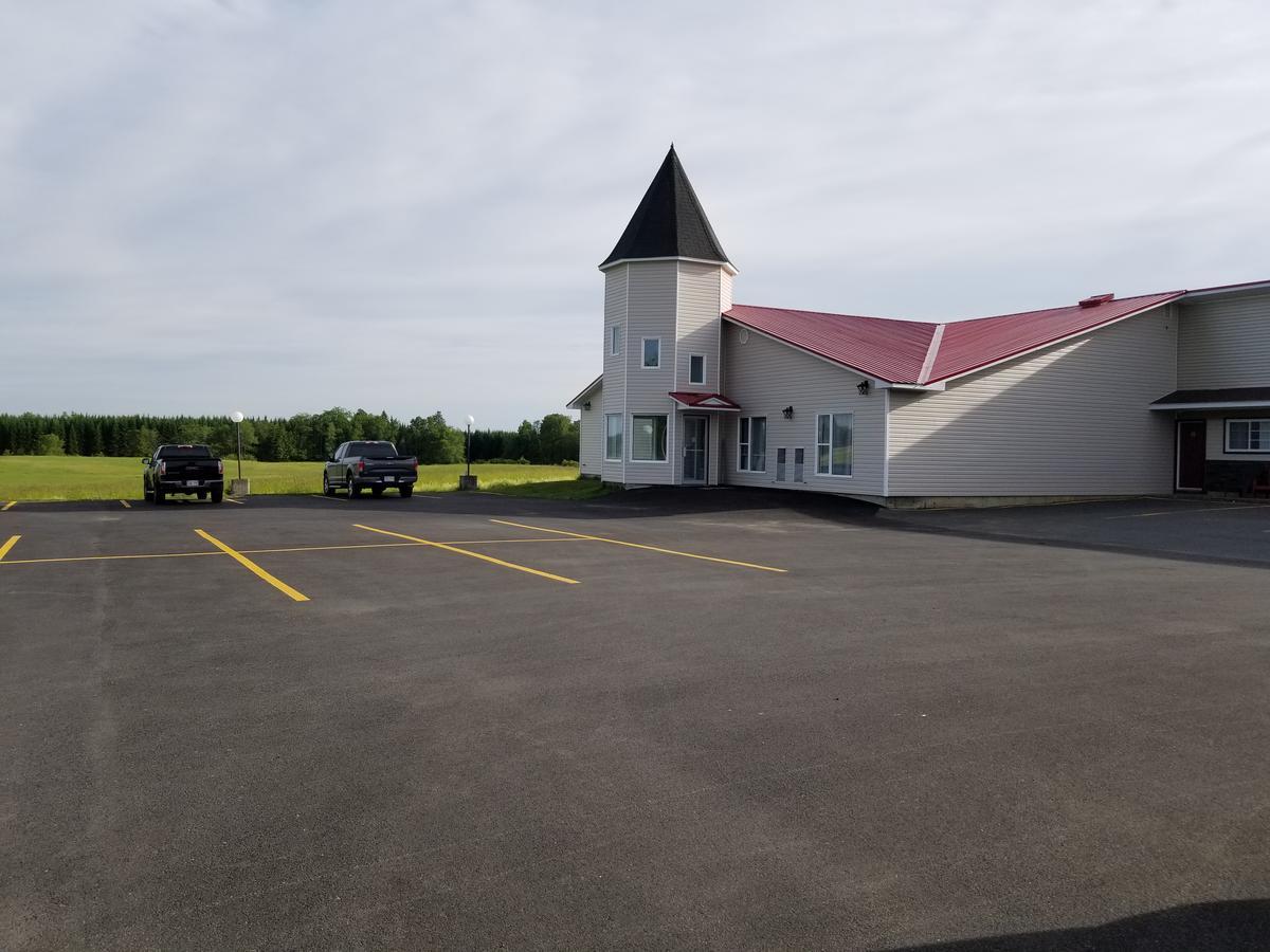 Knights Inn Вудсток Экстерьер фото