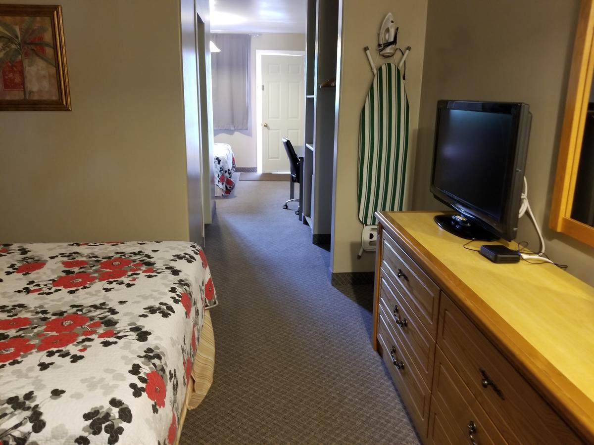 Knights Inn Вудсток Экстерьер фото
