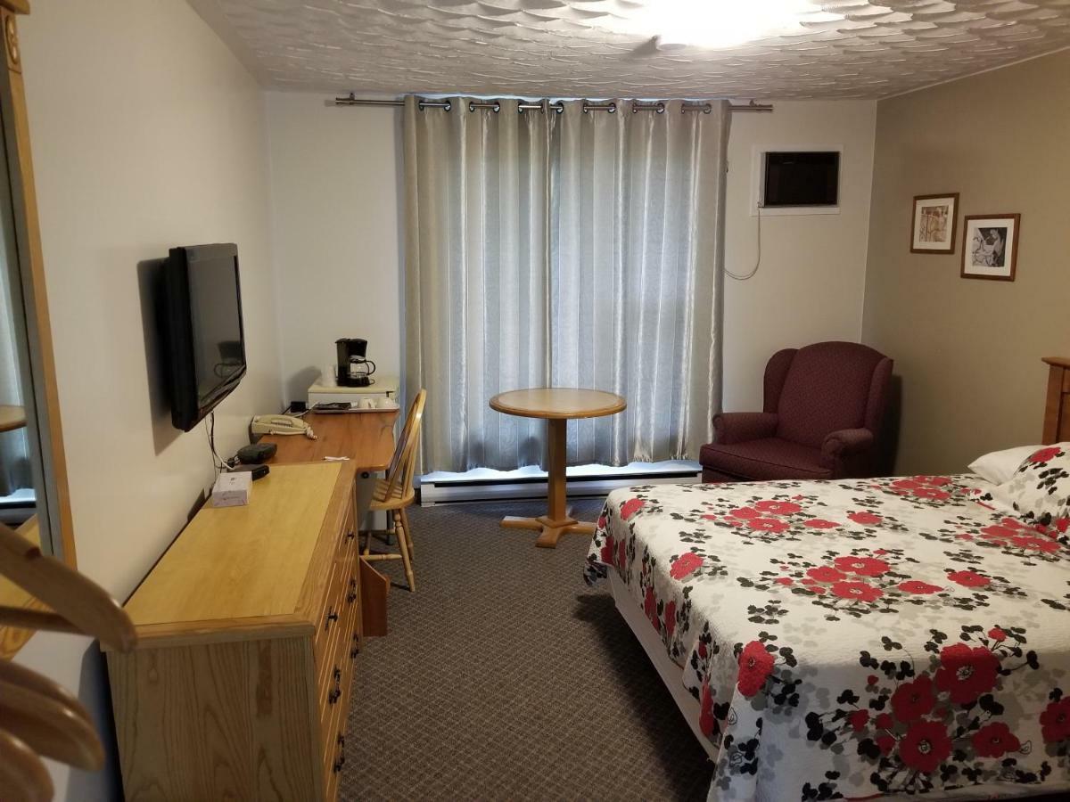 Knights Inn Вудсток Экстерьер фото